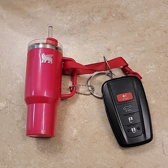 Keychain🎁 - Picture 16 of 17